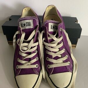 Converse Chuck Taylor All Star Lo Sneaker in purple